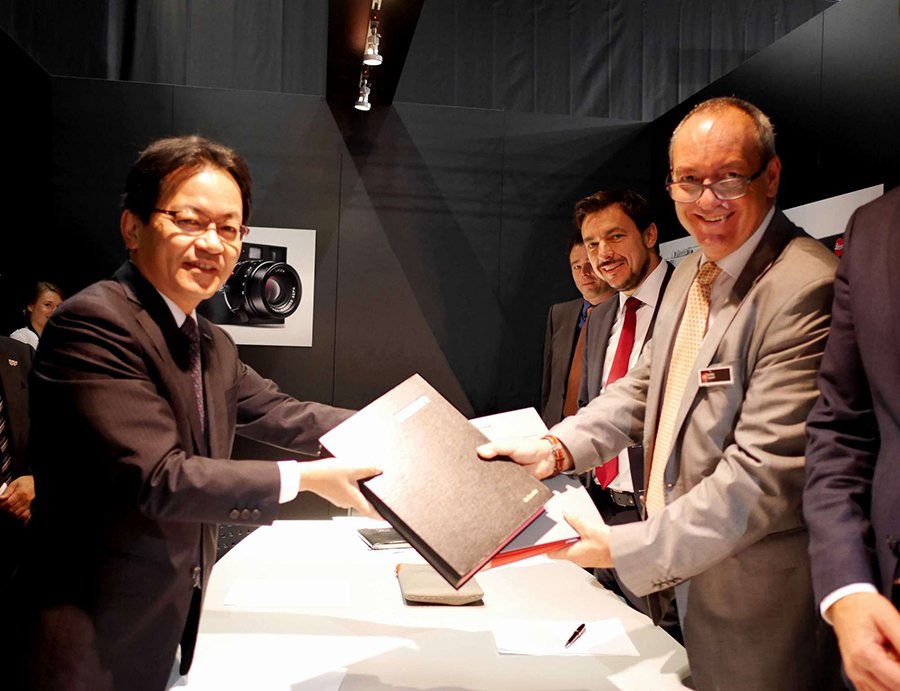 panasonic leica partnership photo