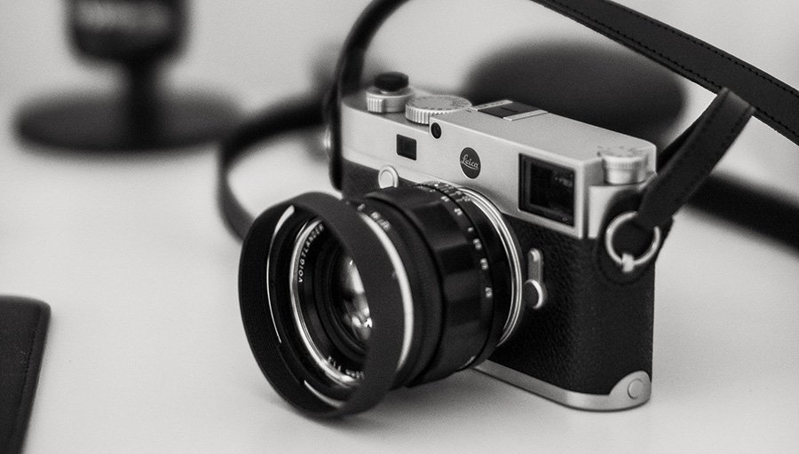 Leica strap hood RFI
